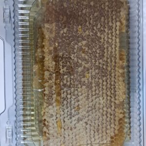 Miel en panal una delicia en el paladar solo para conocedores y paladares exigentes.